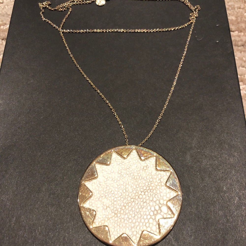 House of Harlow Pendant Necklace